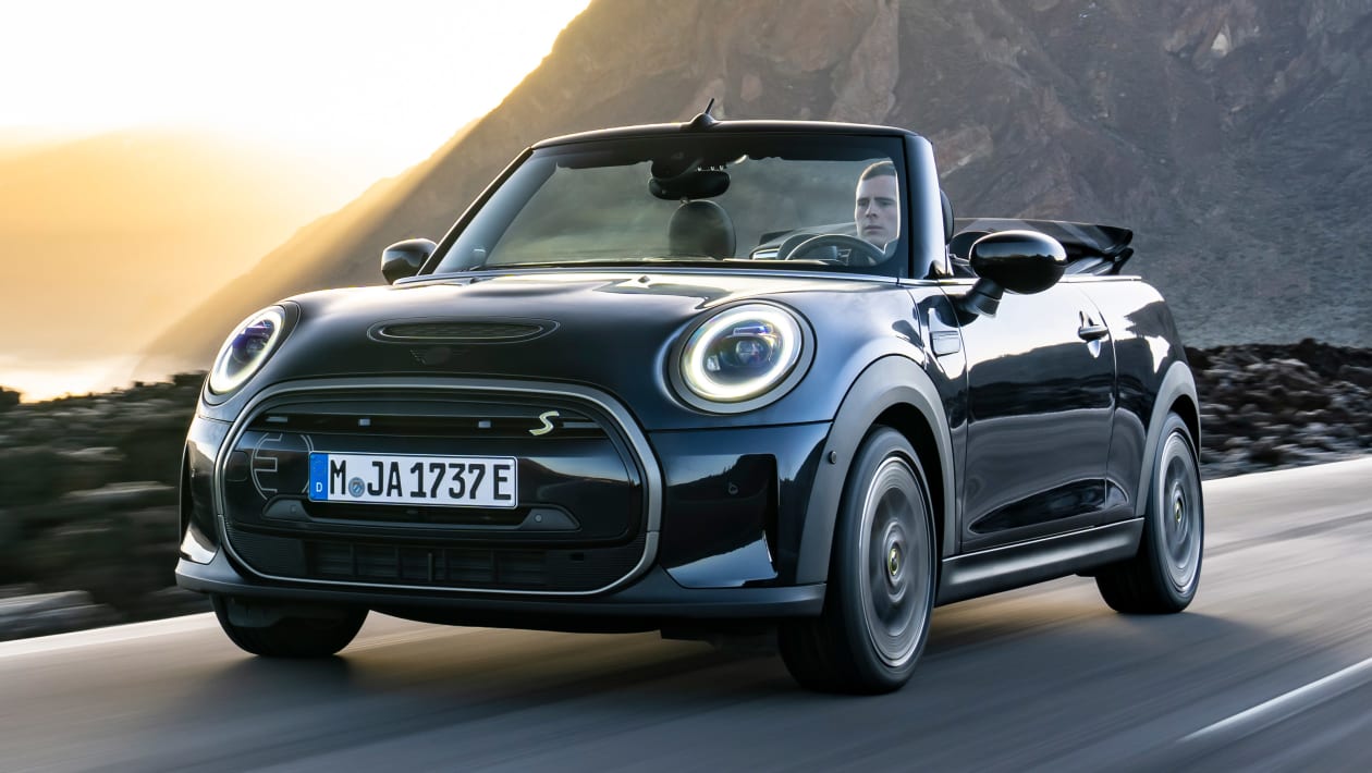 Electric Mini Cooper Se Convertible Gets Green Light For Production Auto Express